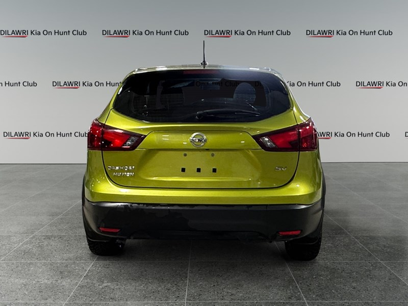 2017 Nissan Qashqai SV  W Sunroof