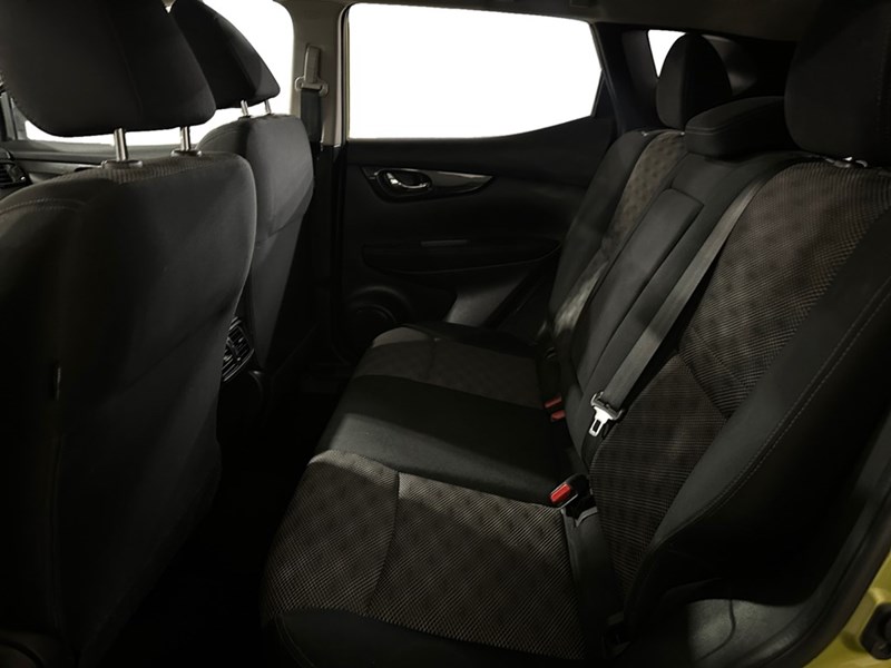 2017 Nissan Qashqai SV  W Sunroof
