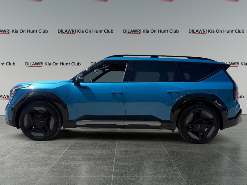 2026 Kia EV9 Land w/GT-Line Package AWD
