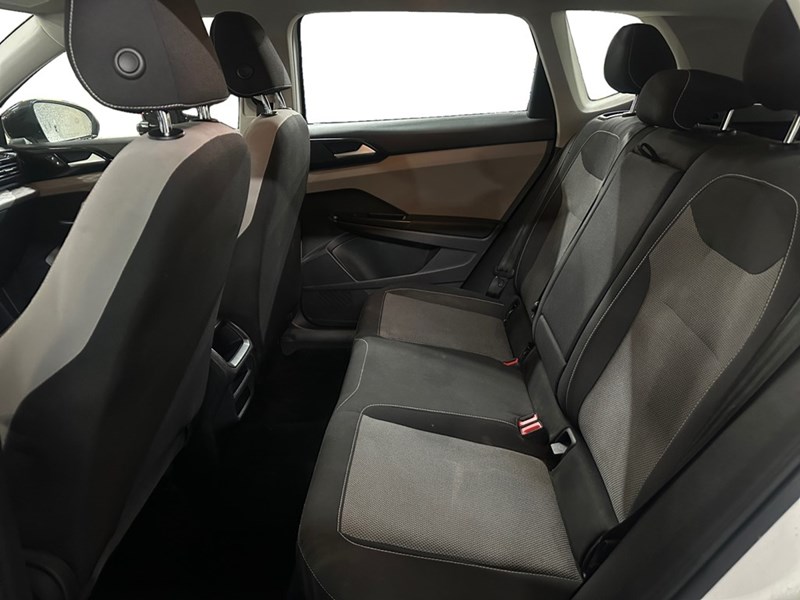 2022 Volkswagen Taos Trendline 4MOTION