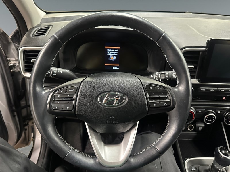 2023 Hyundai Venue Preferred w/Two-Tone