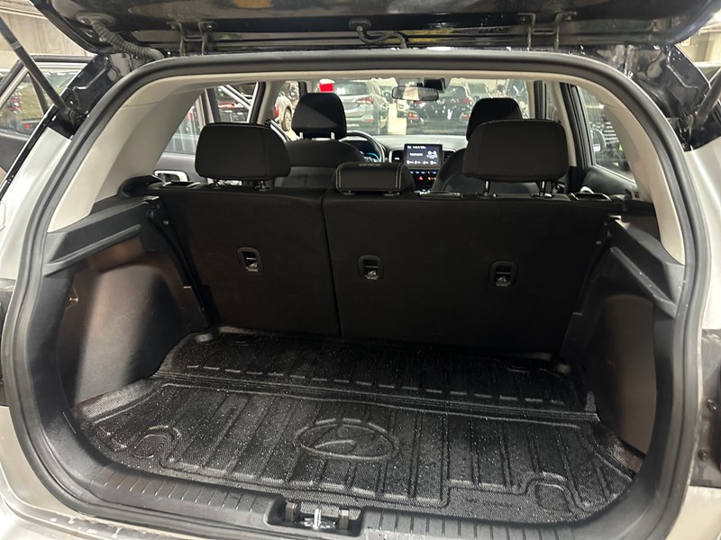 2023 Hyundai Venue Preferred w/Two-Tone