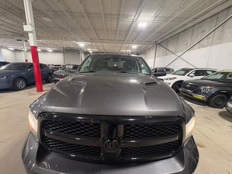 2021 RAM 1500 Classic Express 5.7L Hemi