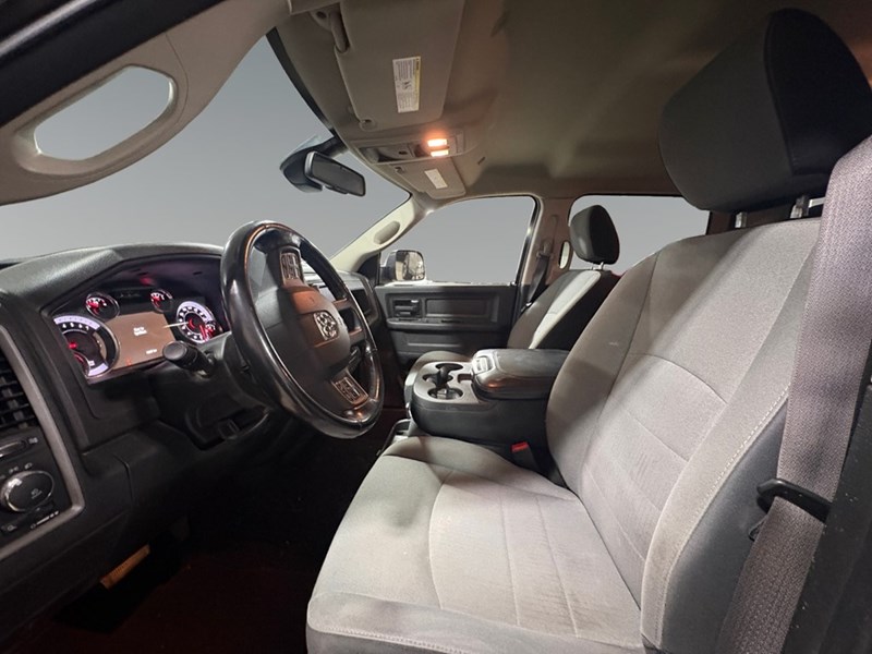 2021 RAM 1500 Classic Express 5.7L Hemi