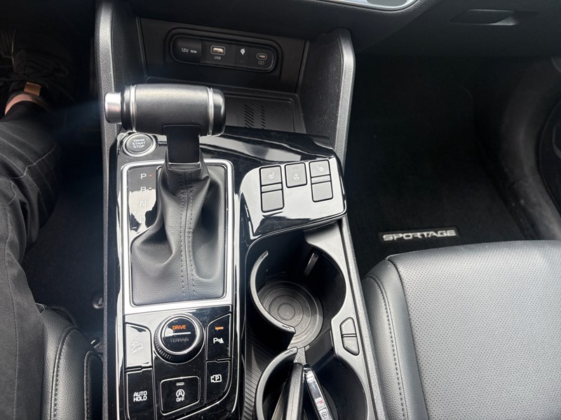 2023 Kia Sportage EX