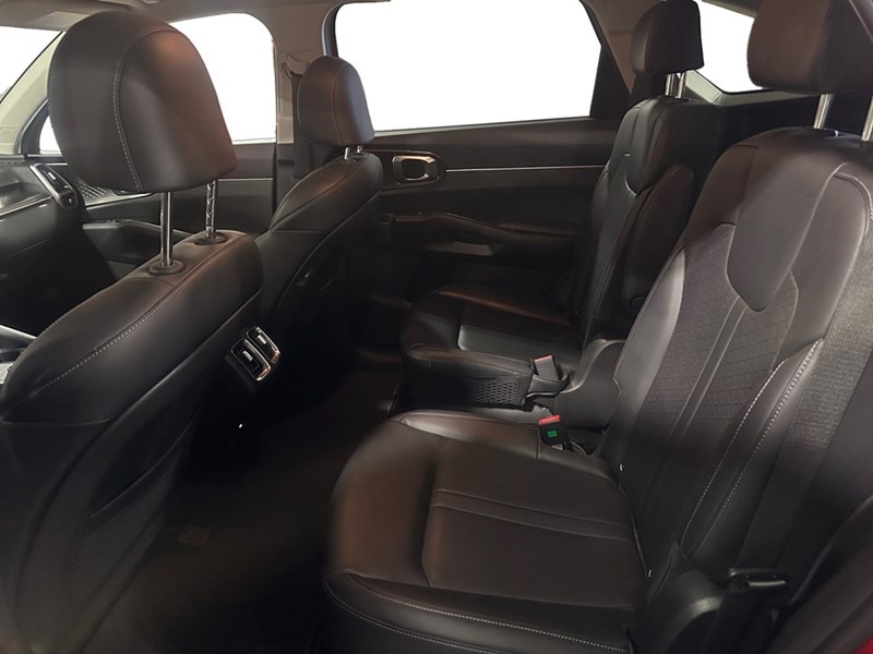2022 Kia Sorento HEV EX AWD