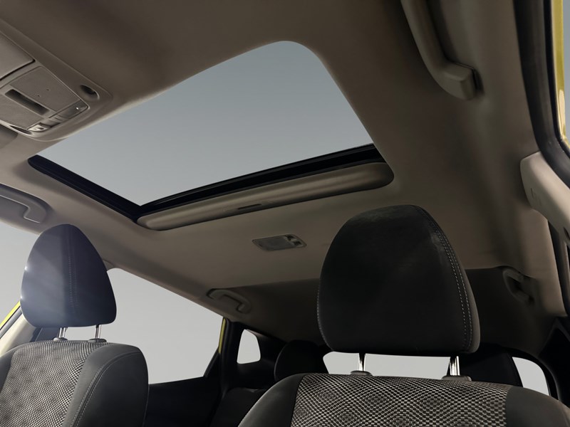 2017 Nissan Qashqai SV  W Sunroof