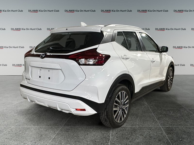 2025 Nissan Kicks Play SV