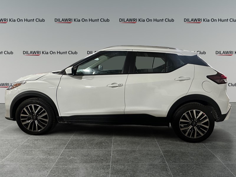 2025 Nissan Kicks Play SV