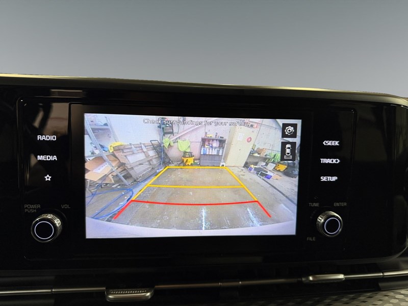 2022 Kia Carnival LX