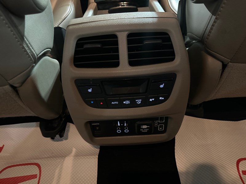 2021 Honda Pilot Touring 8P
