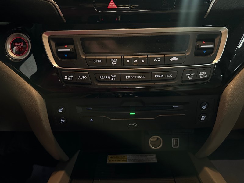 2021 Honda Pilot Touring 8P