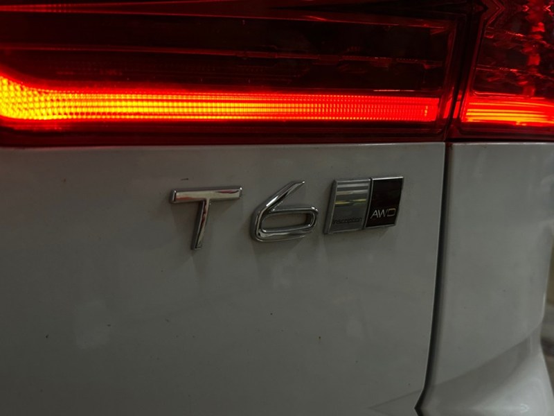 2019 Volvo XC60 T6 AWD Inscription I  LEATHER I PANOROOF I