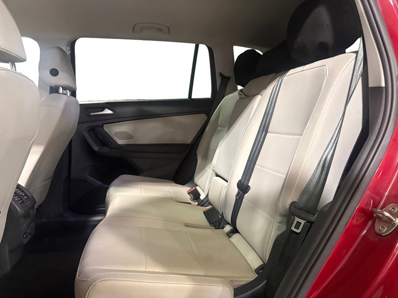 2019 Volkswagen Tiguan Comfortline 4MOTION I LEATHER I NAV I BLIND SPOT