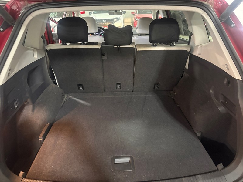 2019 Volkswagen Tiguan Comfortline 4MOTION I LEATHER I NAV I BLIND SPOT