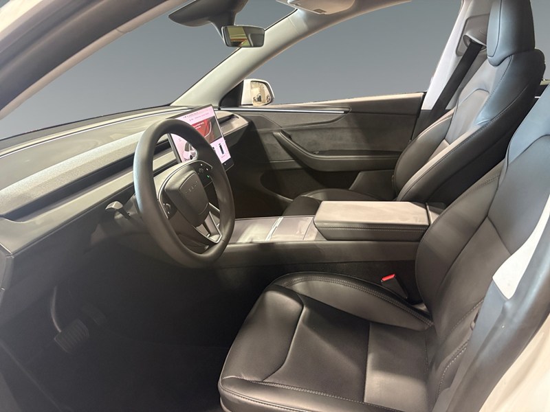 2026 Tesla Model Y Premium