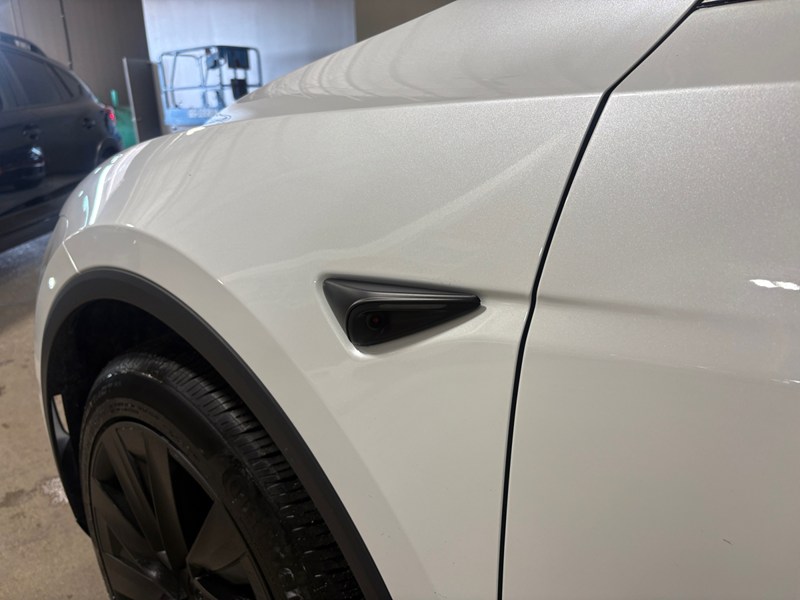 2026 Tesla Model Y Premium