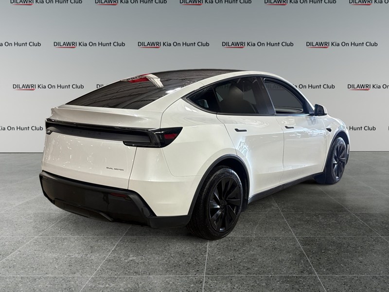 2026 Tesla Model Y Premium