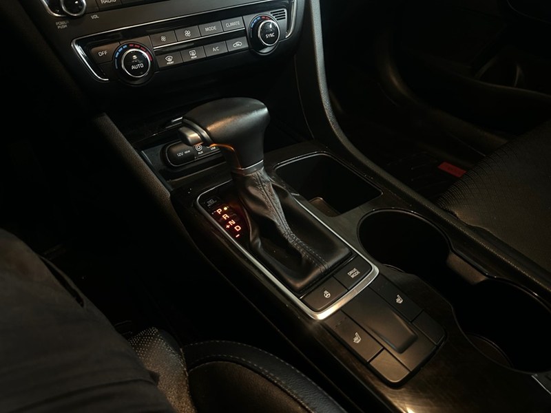 2018 Kia Optima EX/ LEATHER/ BLIND SPOT/ CAR PLAY