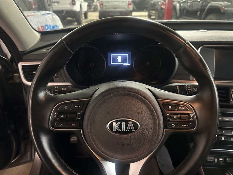 2018 Kia Optima EX/ LEATHER/ BLIND SPOT/ CAR PLAY
