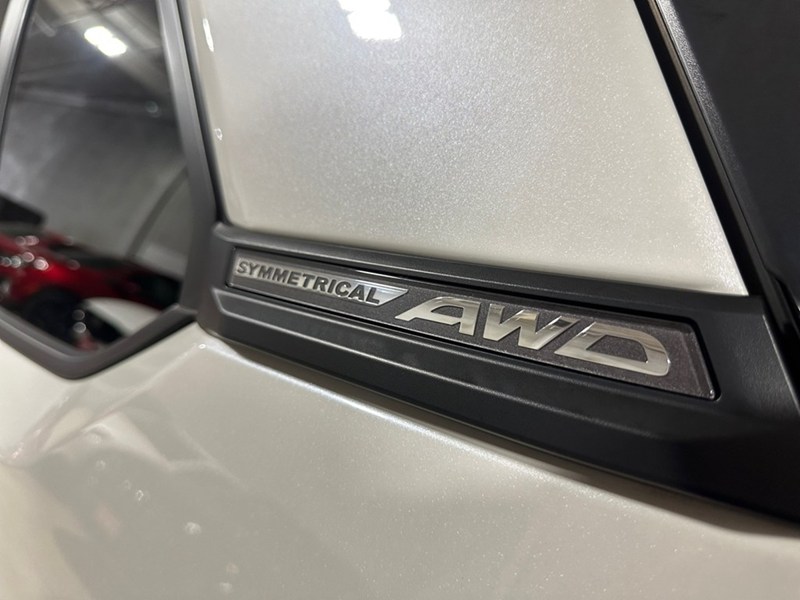 2025 Subaru Forester Limited AWD/ EYE SIGHT /  NAV/ LEATHER/ ROOF