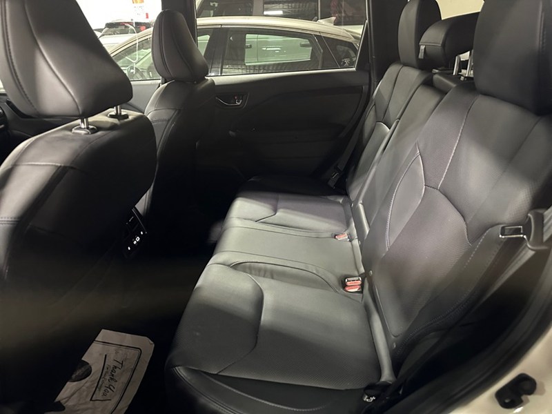 2025 Subaru Forester Limited AWD/ EYE SIGHT /  NAV/ LEATHER/ ROOF