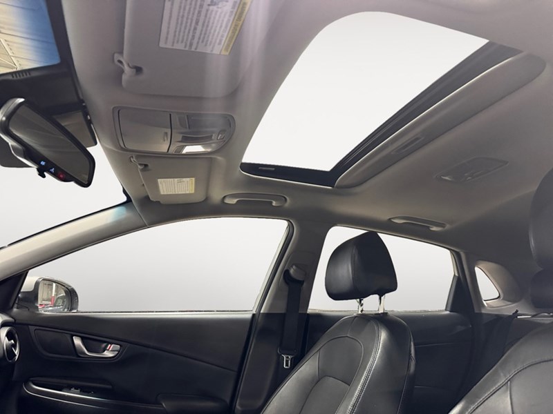2023 Hyundai Kona Preferred AWD w/Sun & Leather Package