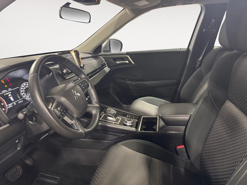 2024 Mitsubishi Outlander SE S-AWC