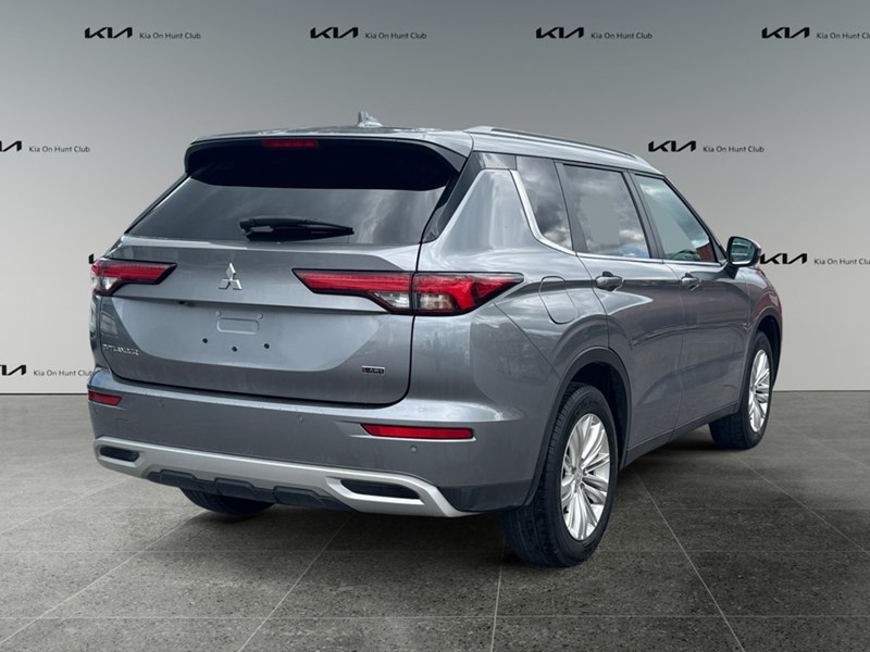 2024 Mitsubishi Outlander SE S-AWC