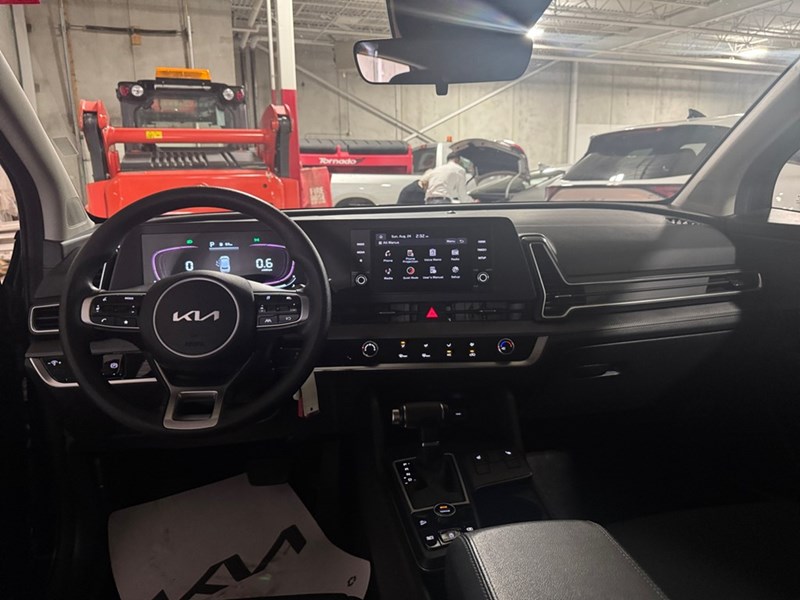 2024 Kia Sportage LX AWD