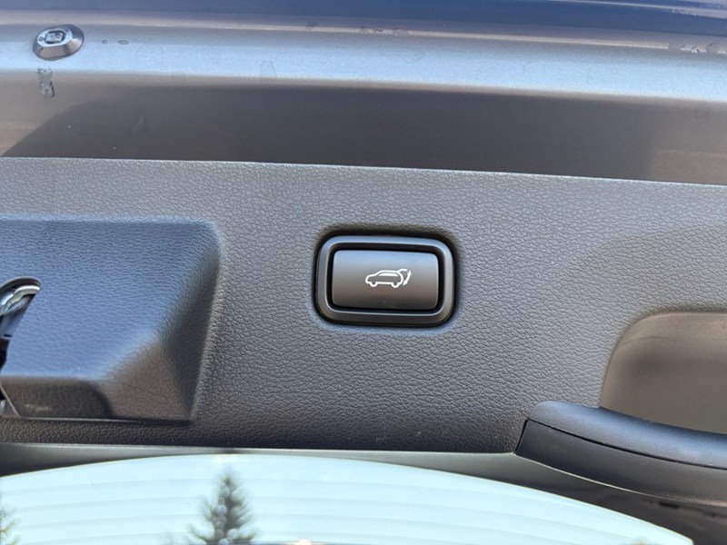 2024 Kia Sportage X-Line Limited/ LEASE RETURN/ LEATHER/ PANO ROOF