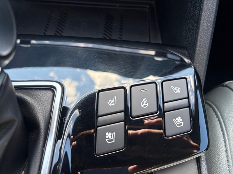 2024 Kia Sportage X-Line Limited/ LEASE RETURN/ LEATHER/ PANO ROOF