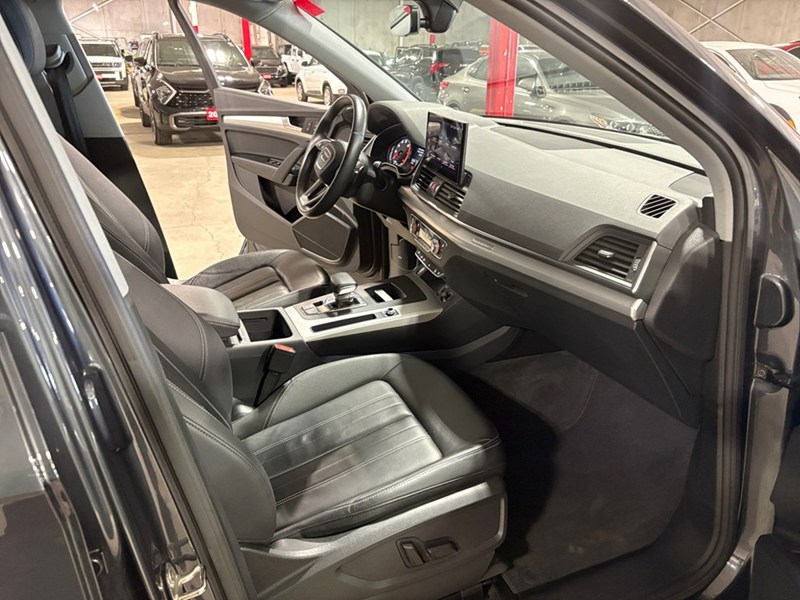 2024 Audi Q5 Komfort 45 TFSI quattro/ CAR PLAY/ BLIND SPOT