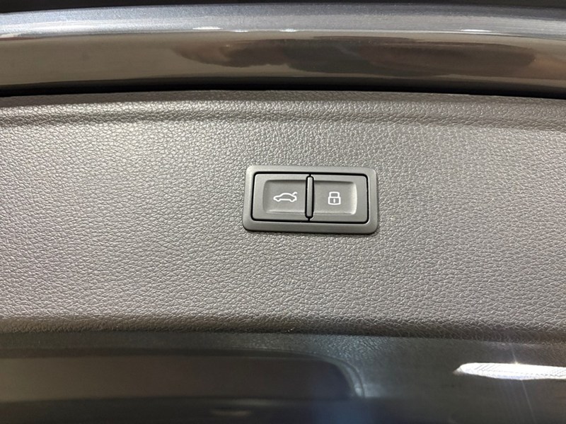 2024 Audi Q5 Komfort 45 TFSI quattro/ CAR PLAY/ BLIND SPOT
