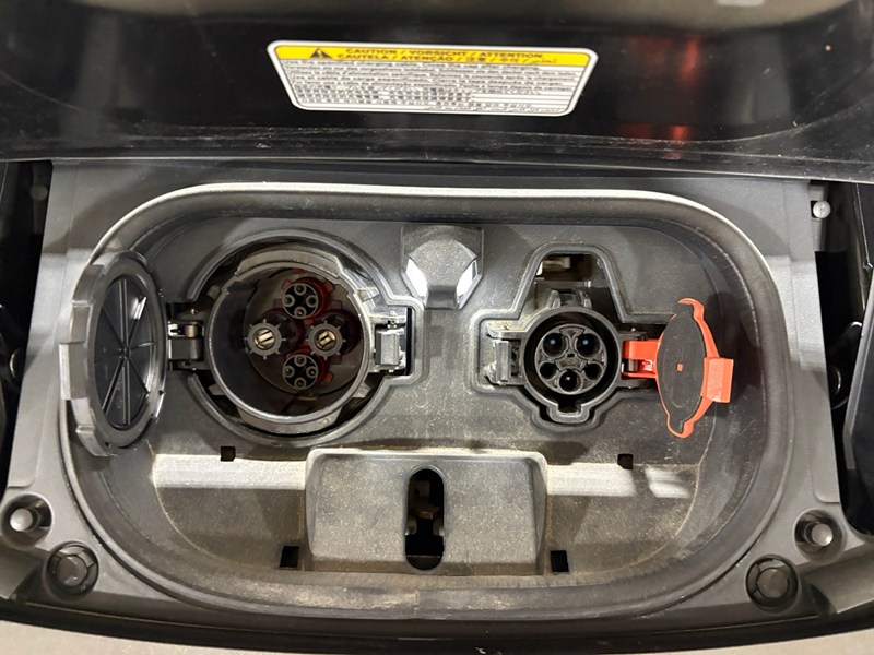2018 Nissan LEAF SL