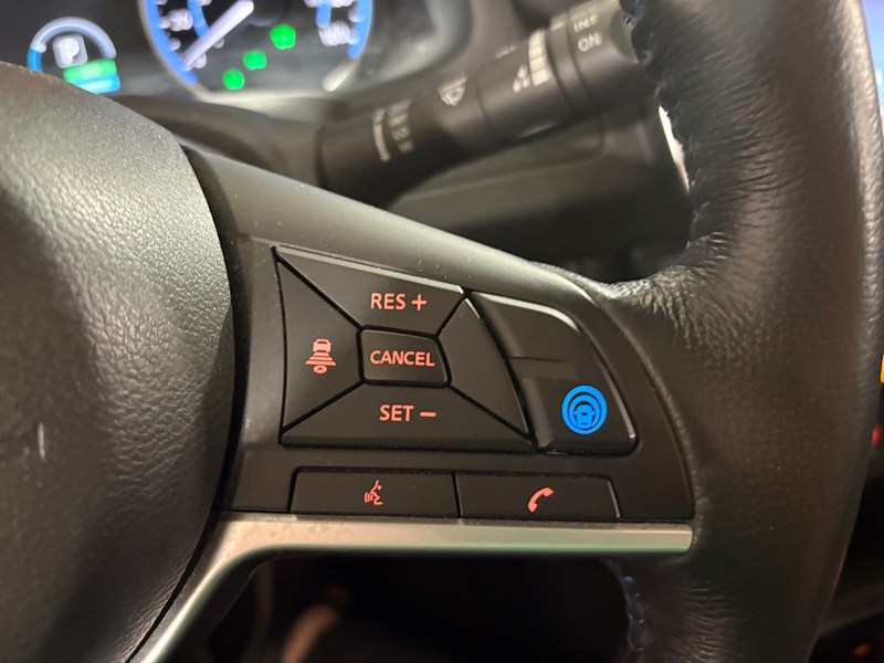 2018 Nissan LEAF SL