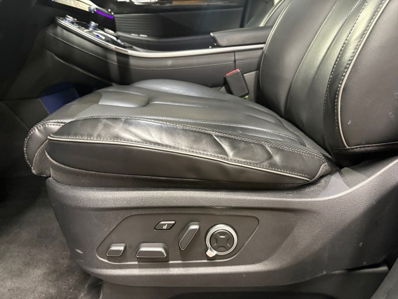 2023 Hyundai Palisade Ultimate Calligraphy 7-Pass./ OFF LEASE/ PANO ROOF