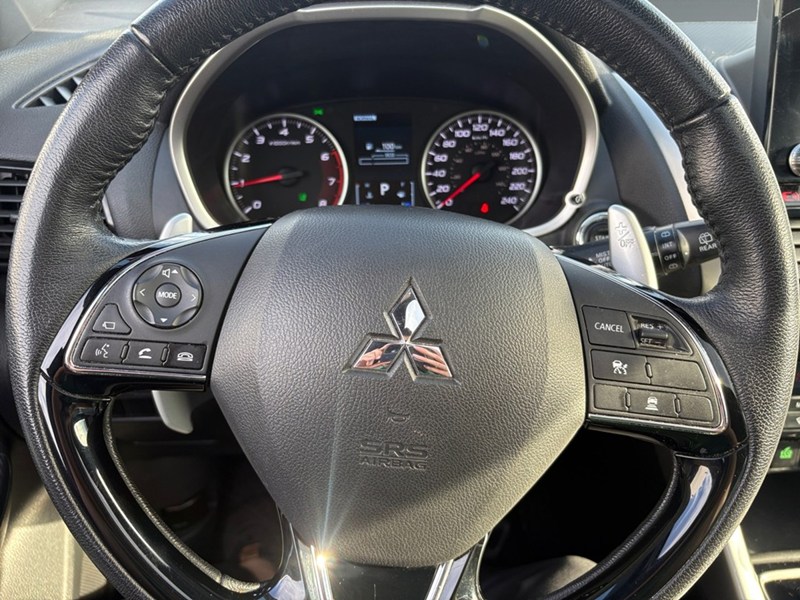 2023 Mitsubishi Eclipse Cross GT S-AWC / LEATHER/ROOF/NAV/HEADS UP/ LANE KEEP