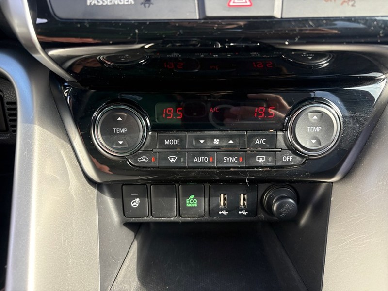 2023 Mitsubishi Eclipse Cross GT S-AWC / LEATHER/ROOF/NAV/HEADS UP/ LANE KEEP