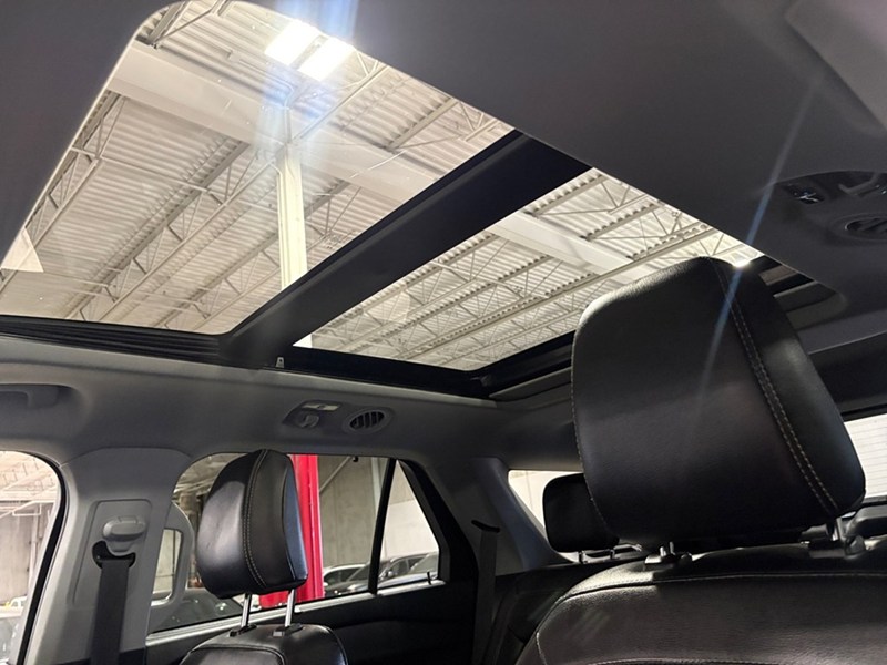 2023 Ford Explorer Limited 4WD 7-PASS. PANOROOF/ 360 CAM/ BLINDSPOT