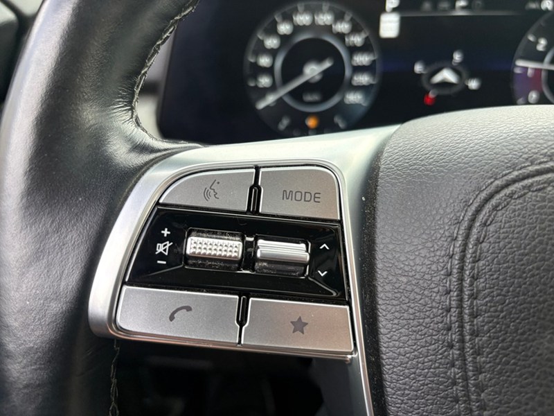 2024 Kia Telluride SX Limited / HEADS UP DISPLY, NAV, PANORAMIC ROOF