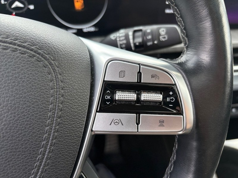 2024 Kia Telluride SX Limited / HEADS UP DISPLY, NAV, PANORAMIC ROOF