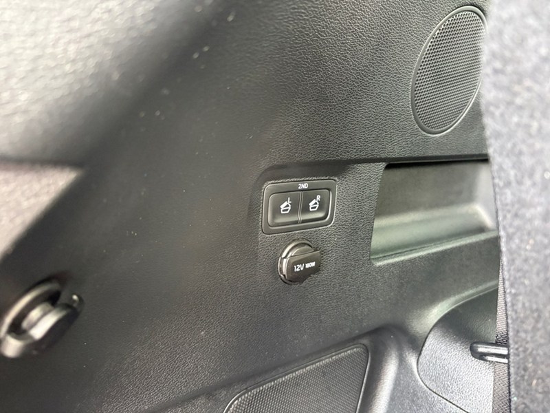 2024 Kia Telluride SX Limited / HEADS UP DISPLY, NAV, PANORAMIC ROOF