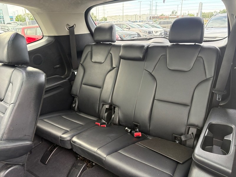 2024 Kia Telluride SX Limited / HEADS UP DISPLY, NAV, PANORAMIC ROOF