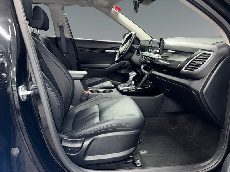 2025 Kia Seltos EX AWD