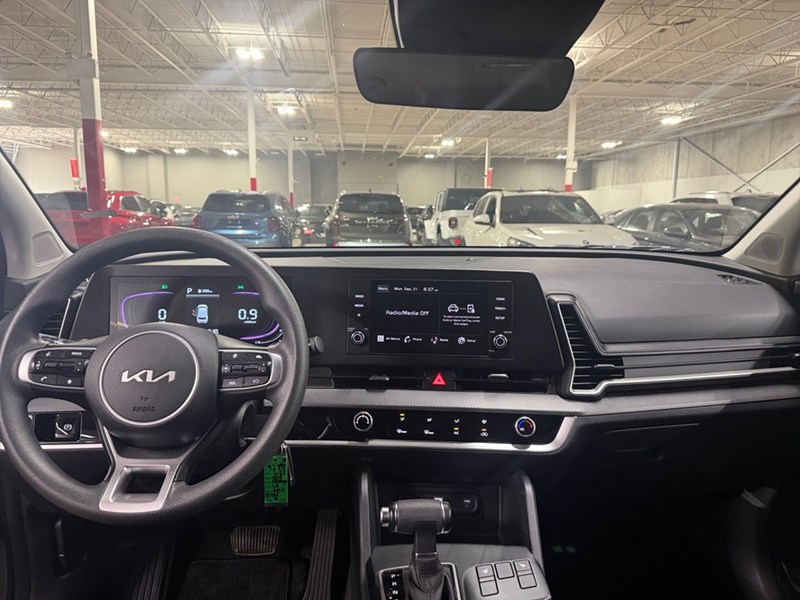 2025 Kia Sportage LX AWD