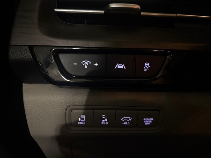 2023 Kia Carnival EX FWD