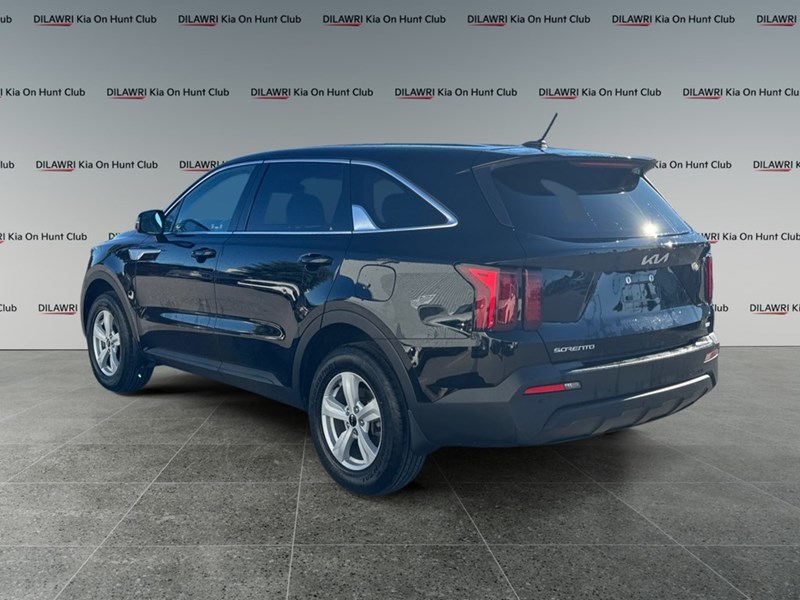 2023 Kia Sorento LX Premium AWD