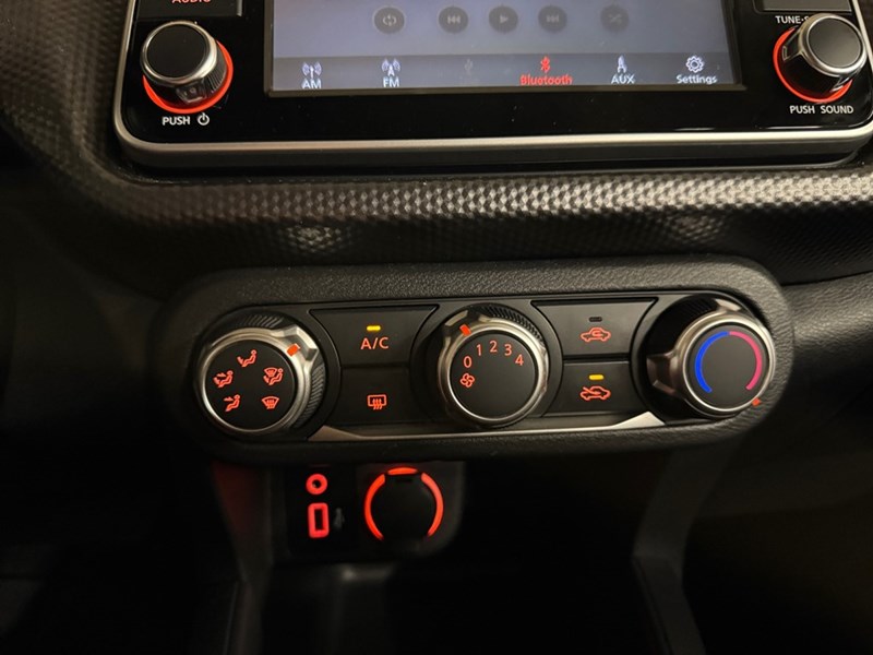 2020 Nissan Kicks S FWD