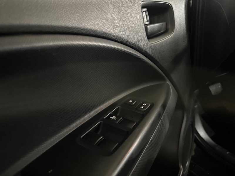 2024 Mitsubishi Mirage ES CVT